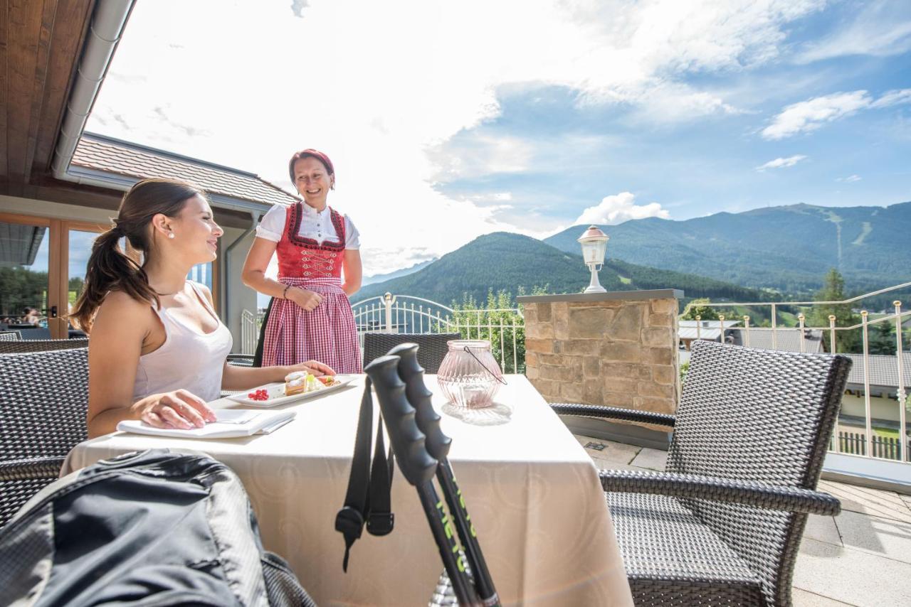 Hotel Waldhof Perca Exterior photo