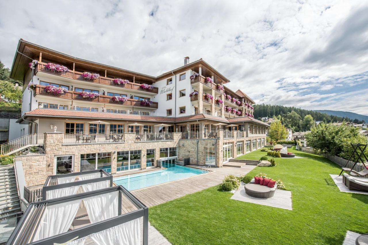 Hotel Waldhof Perca Exterior photo